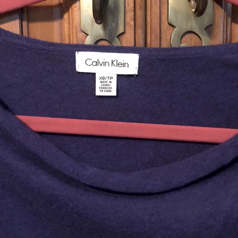Calvin Klein purple sweater scoop neck